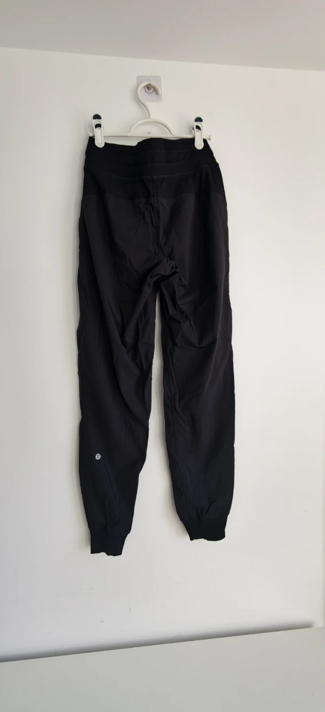 Lululemon Black Jogger Pants - photo 5