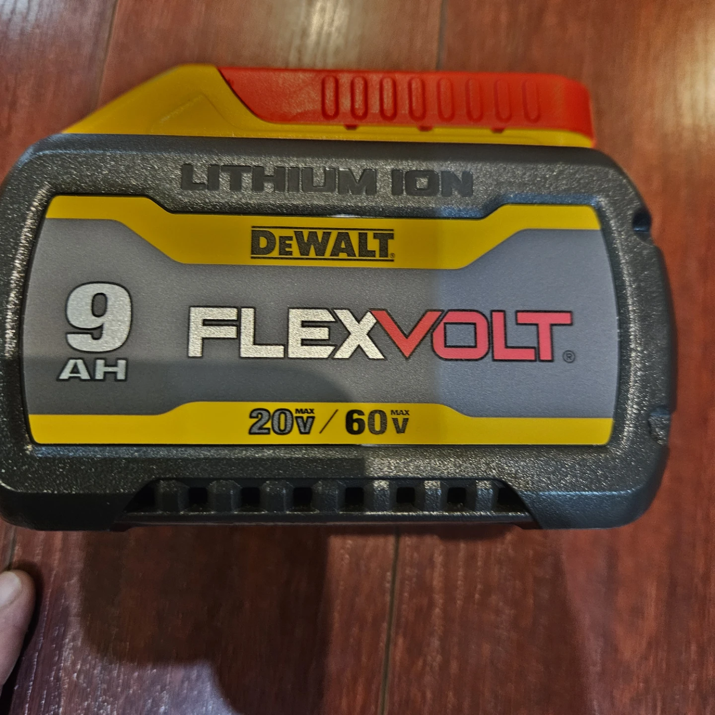DEWALT 20V ROUTER & DEWALT FLEXVOLT 9.0 Ah Lithium Ion Battery - photo 4