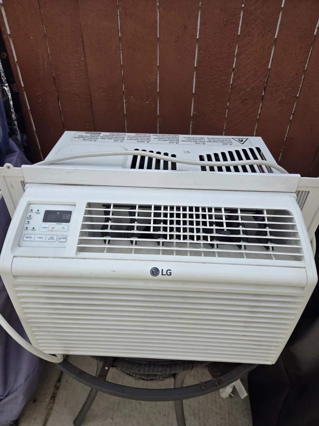 LG LW6017R 6,000 BTU Room Air Conditioner - photo 3