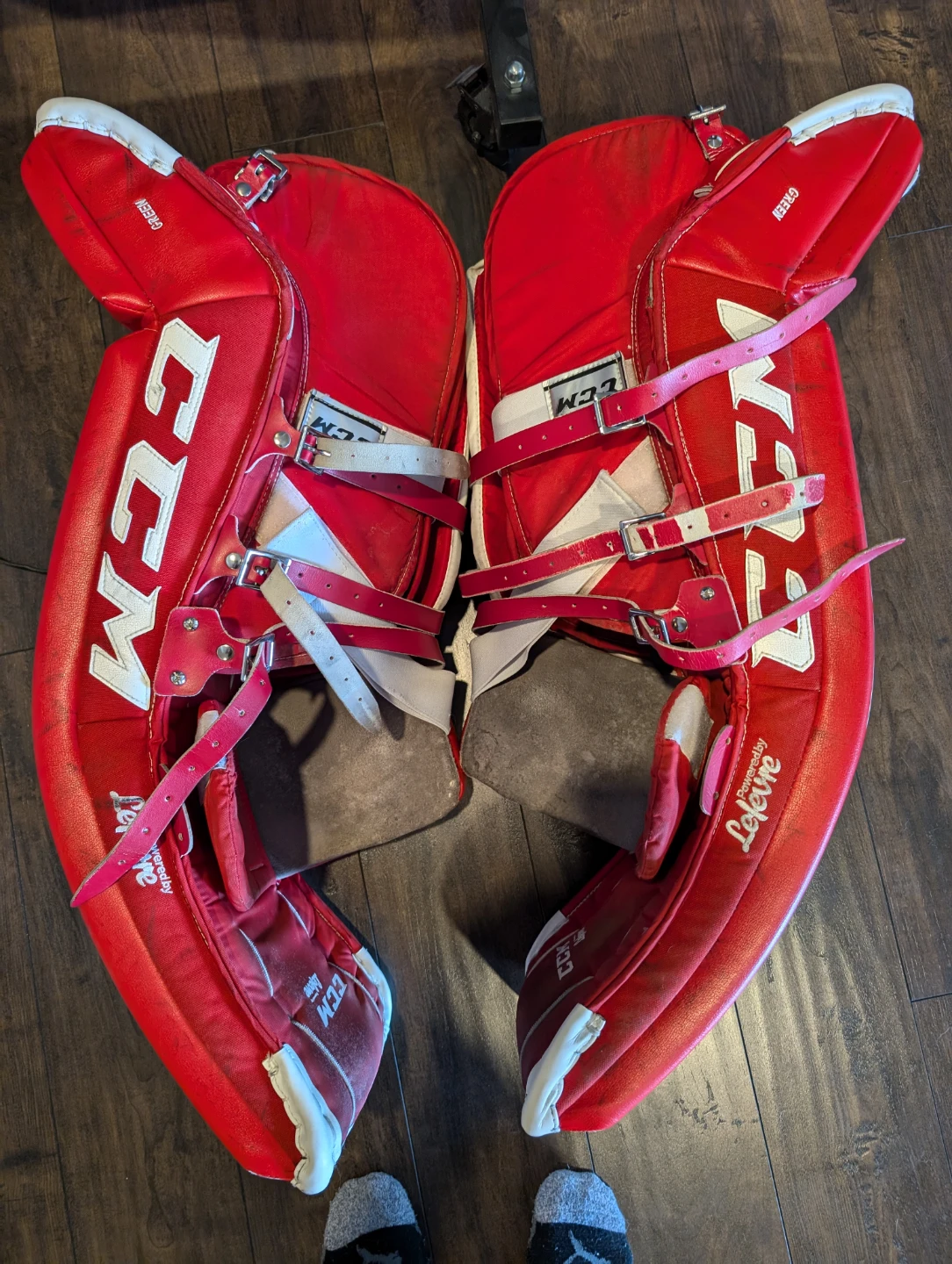 CCM Premier pro goalie pads - photo 4