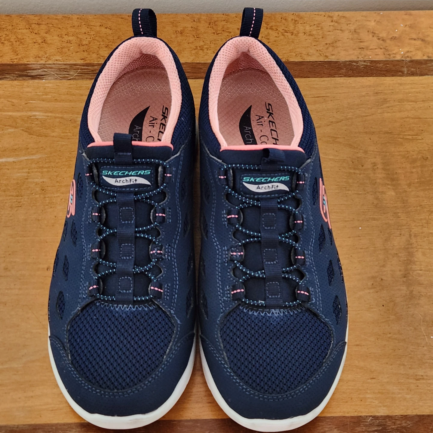 Skechers Women's Navy Blue Arch Fit Air-Cooled Sneakers Size 8 - photo 5