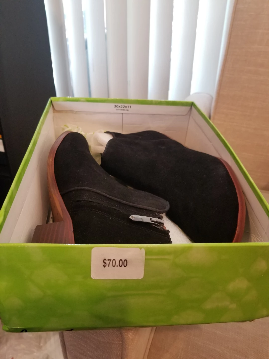 Suede short boot