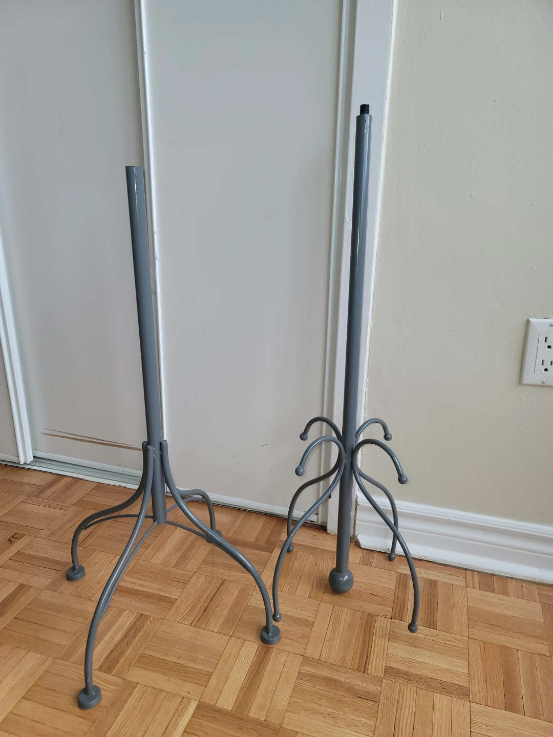 Grey Metal Coat Rack - photo 3