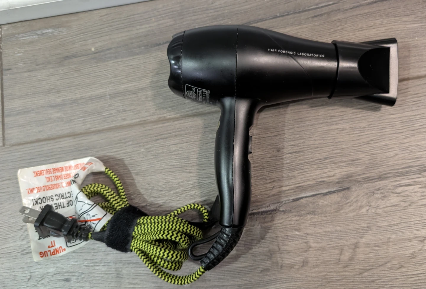 GUC - Hair Forensic Compact  Travel Velocity 1100 Hair Dryer