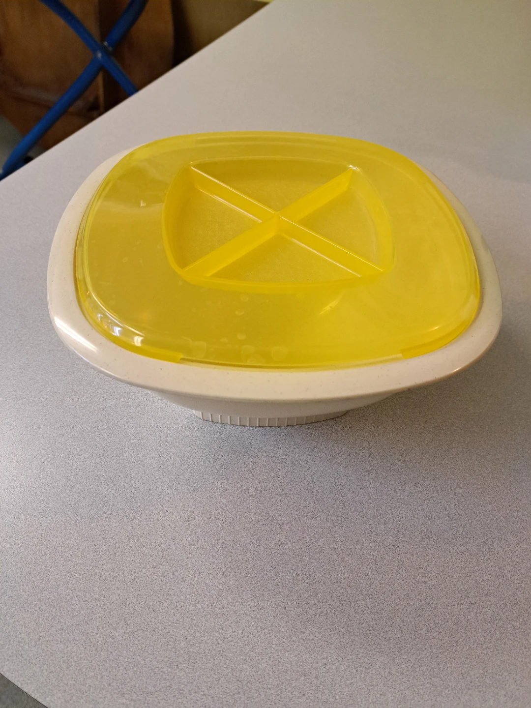 Mirowave popcorn popper