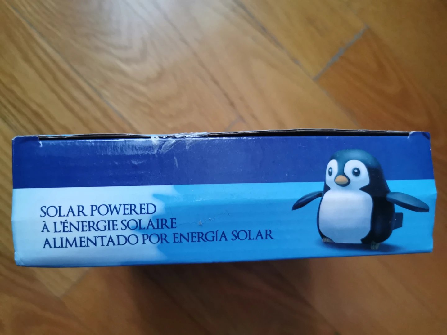 MOMTOY Solar Powered Penguin Waddle with Igloo Kit - photo 3