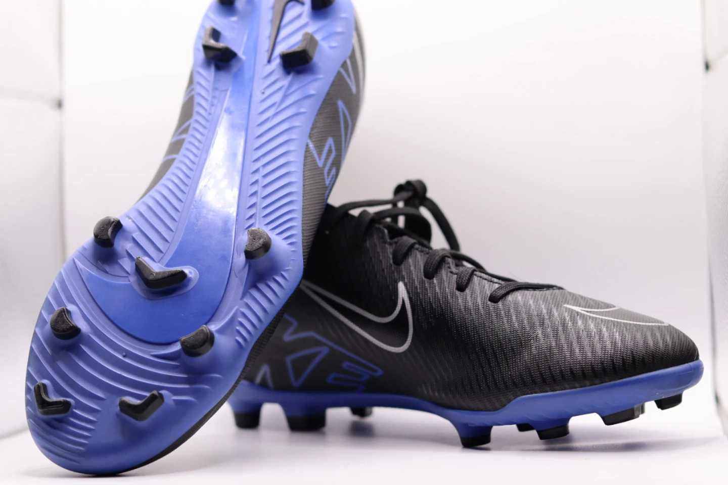 Nike mercurial cleats size 5.5