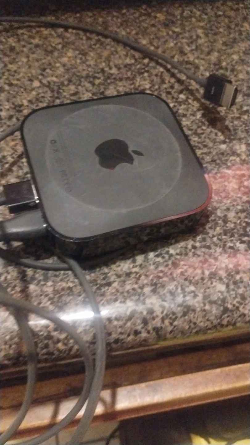 Apple TV (2nd Gen) with Remote - photo 2