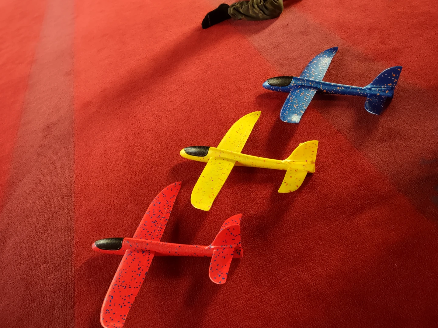 Foam Glider Airplane Toy - photo 3