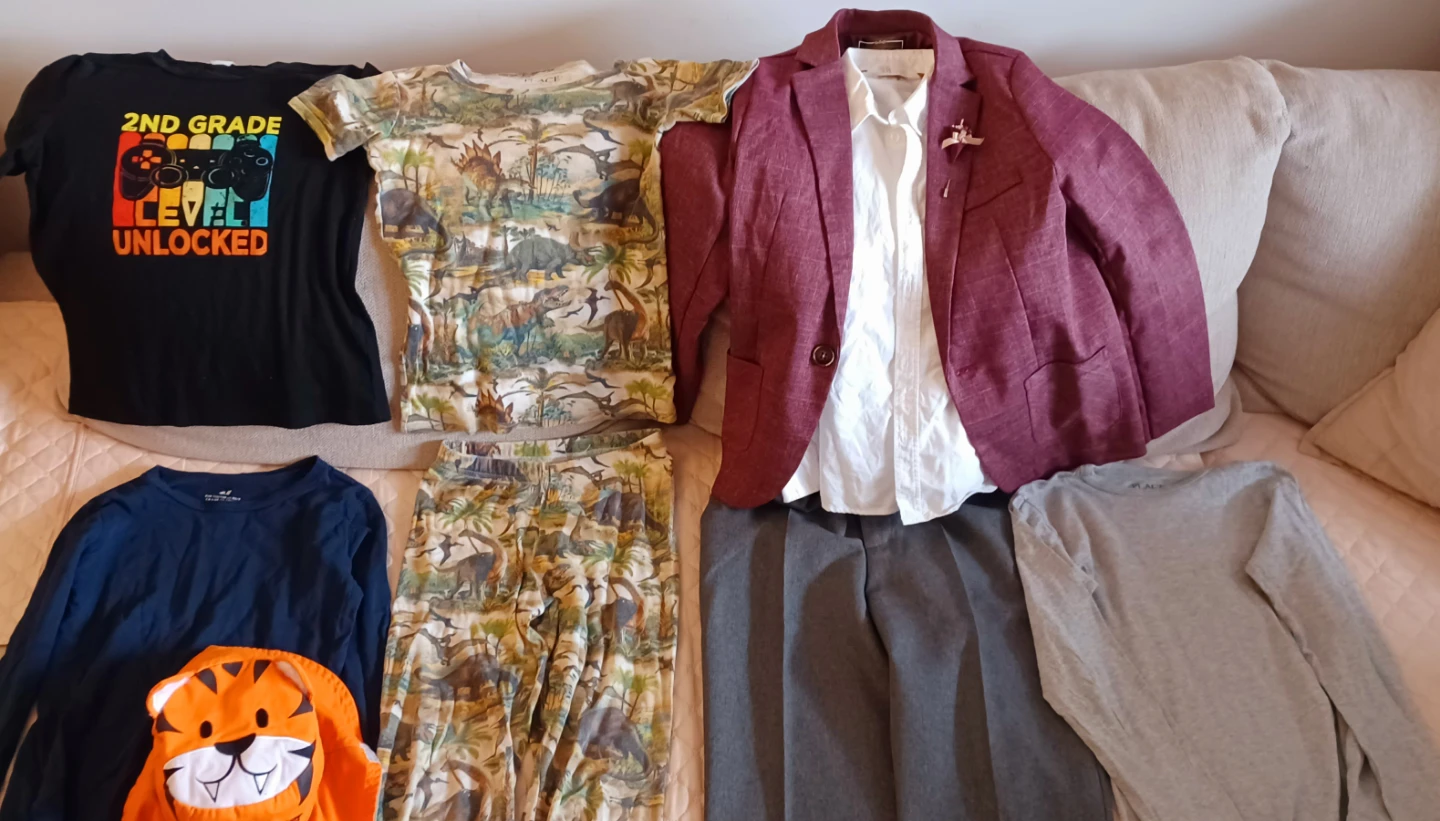 Boys' Clothes Bundle: T-shirts, Sweaters, Pants & Hat - photo 2