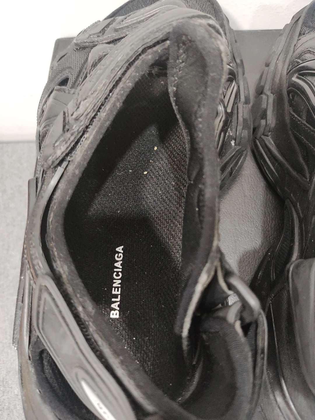 Balenciaga Black Track Sandals - photo 3