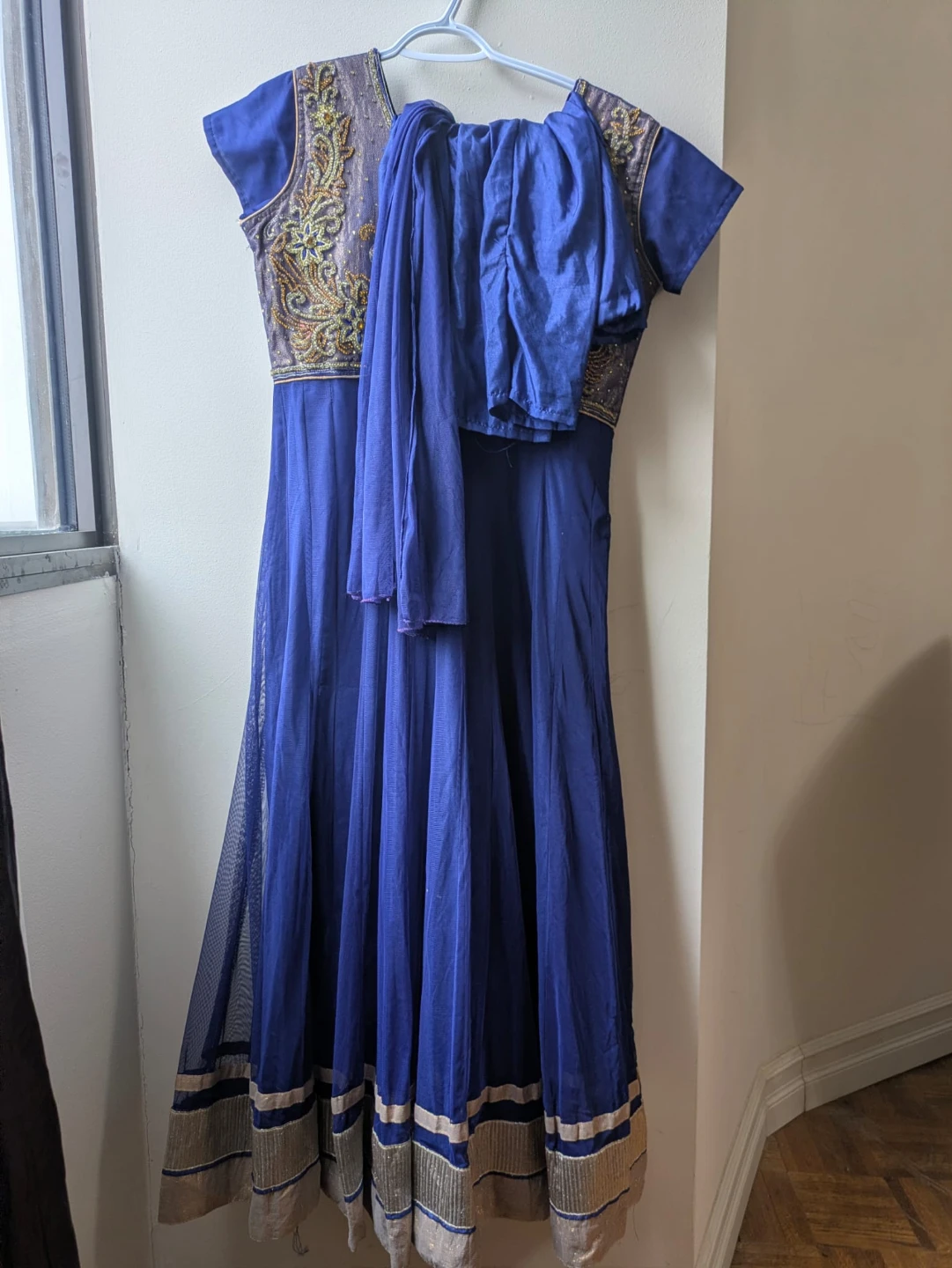 Party wear tops