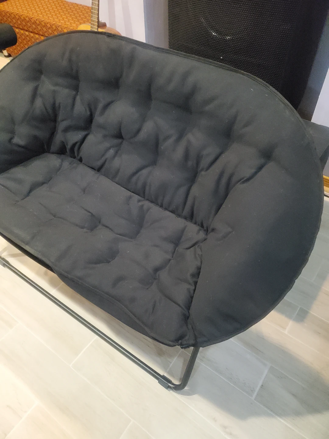 Black saucer folding chair - photo 2
