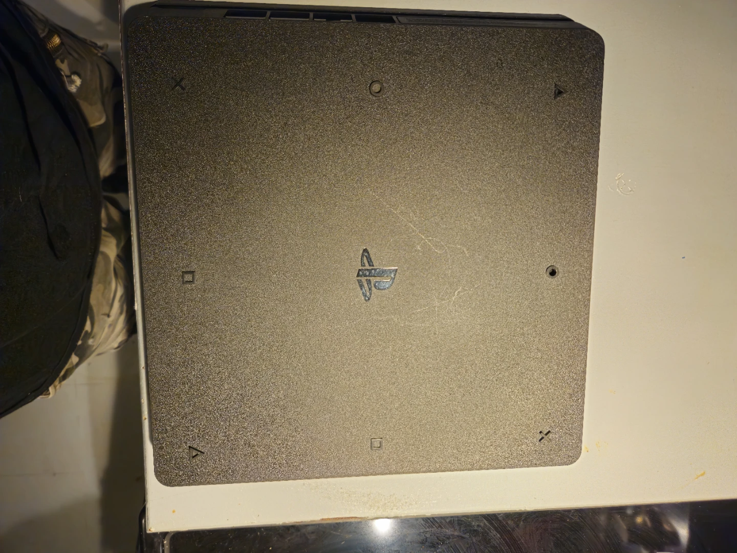 Playstation 4 Slim with 2 Controllers and FIFA 18 - photo 2