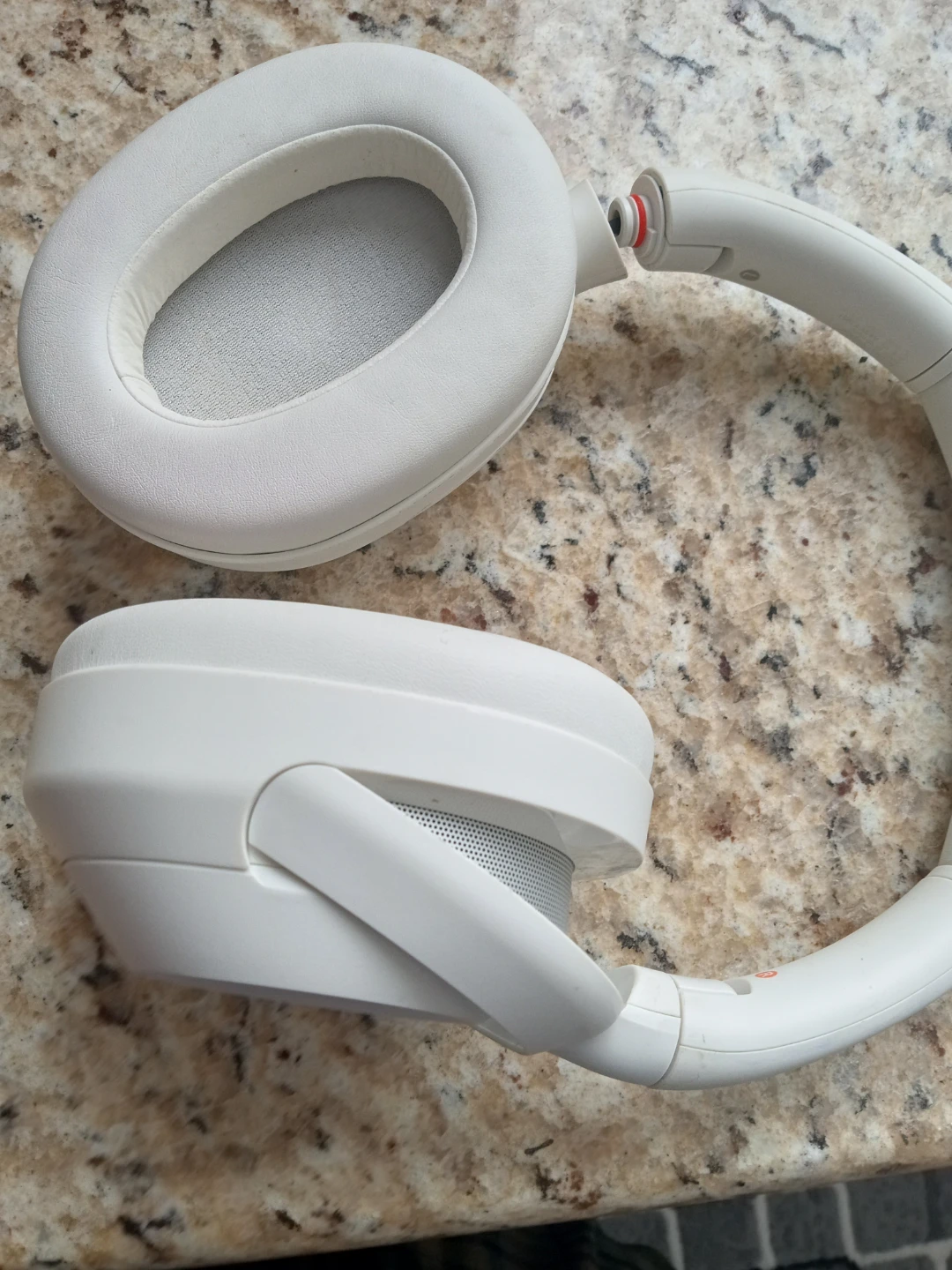 Sony WH-1000XM4 Noise Cancelling Headphones White