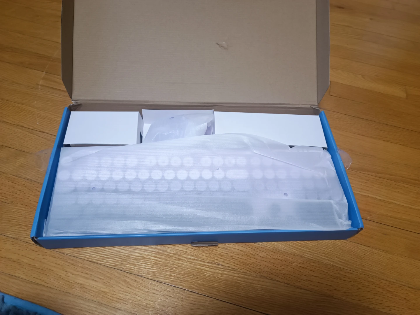 MageGee V920 Wireless Keyboard and Mouse Combo - Purple - photo 4