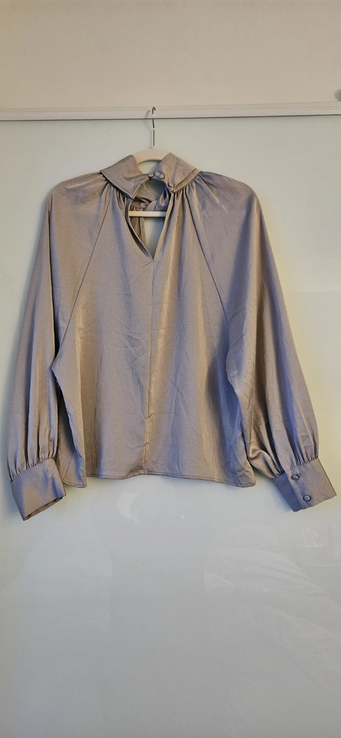 Zara Beige Satin Blouse, Sophisticated, Size Medium (8-10) - photo 5