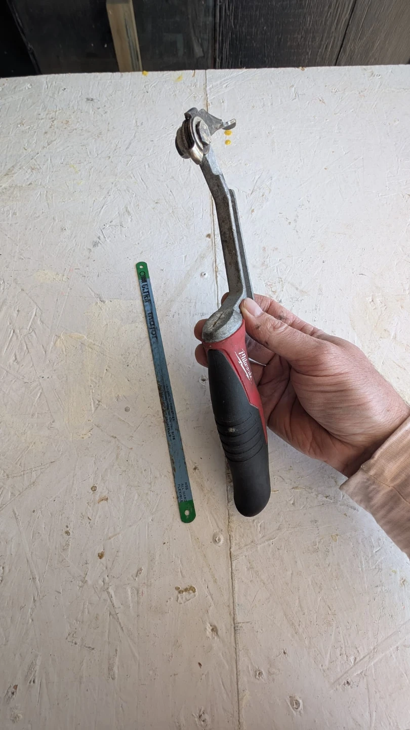 Milwaukee Tool Compact Hack Saw - photo 3