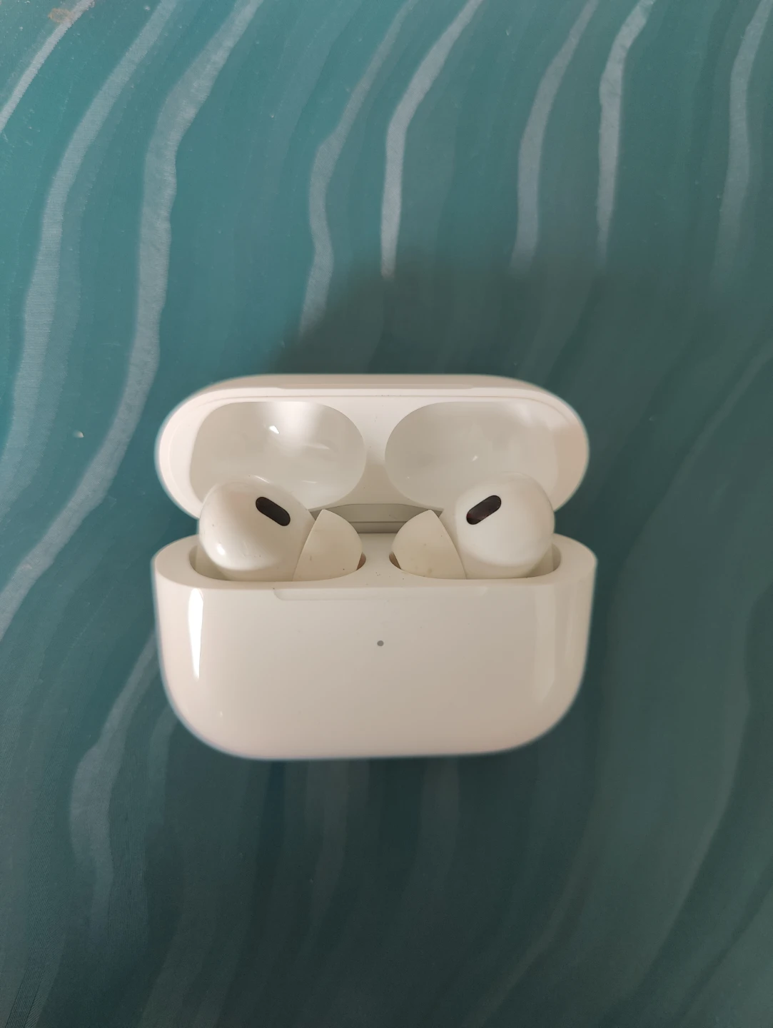Apple AirPods Pro 2nd gen USB-C