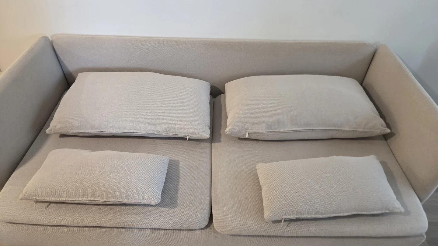 IKEA SÖDERHAMN Sofa – Modern Beige, Good Condition - photo 4