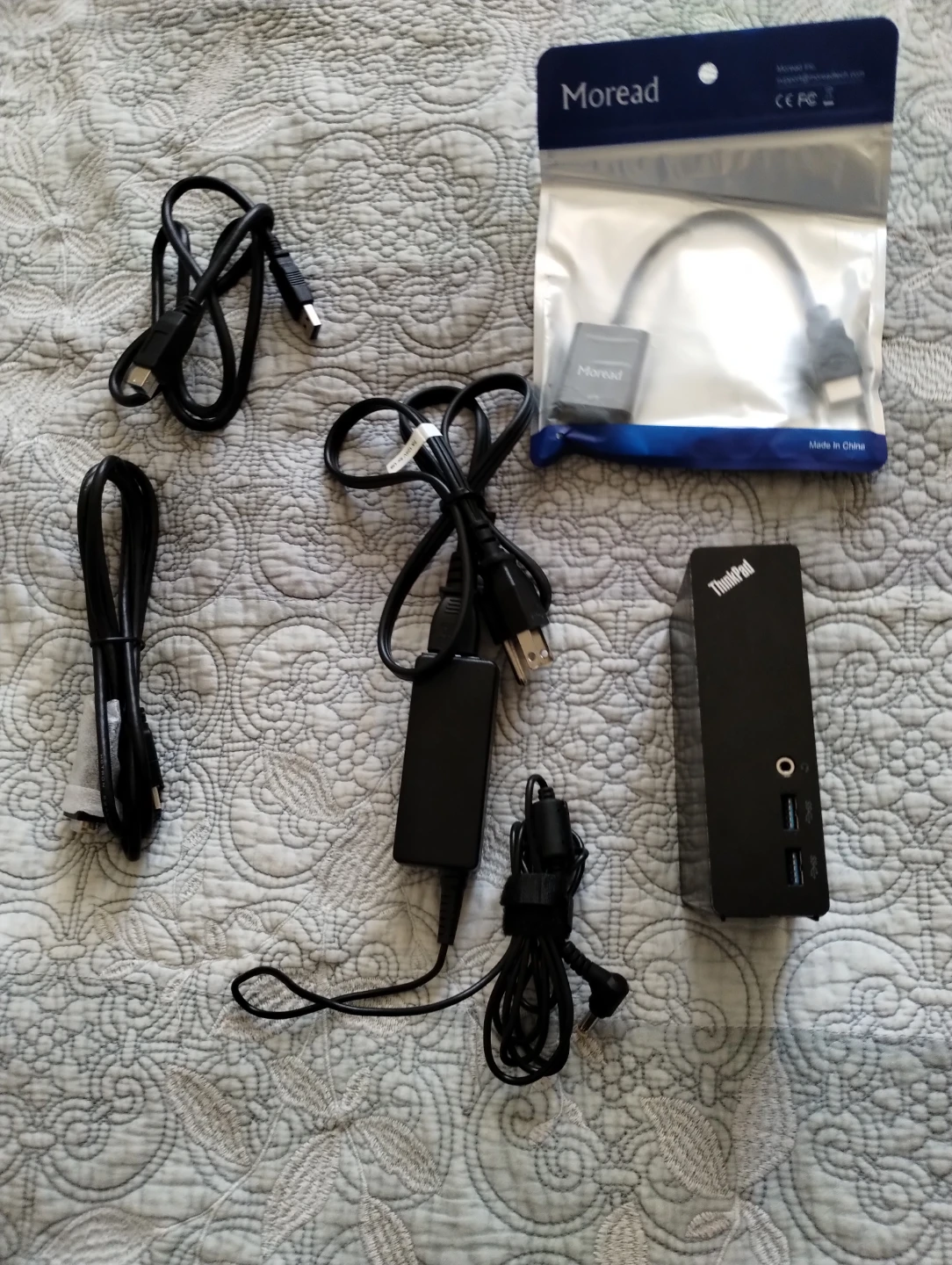 Lenovo ThinkPad Docking Station with Power Adapter and Cables - photo 5