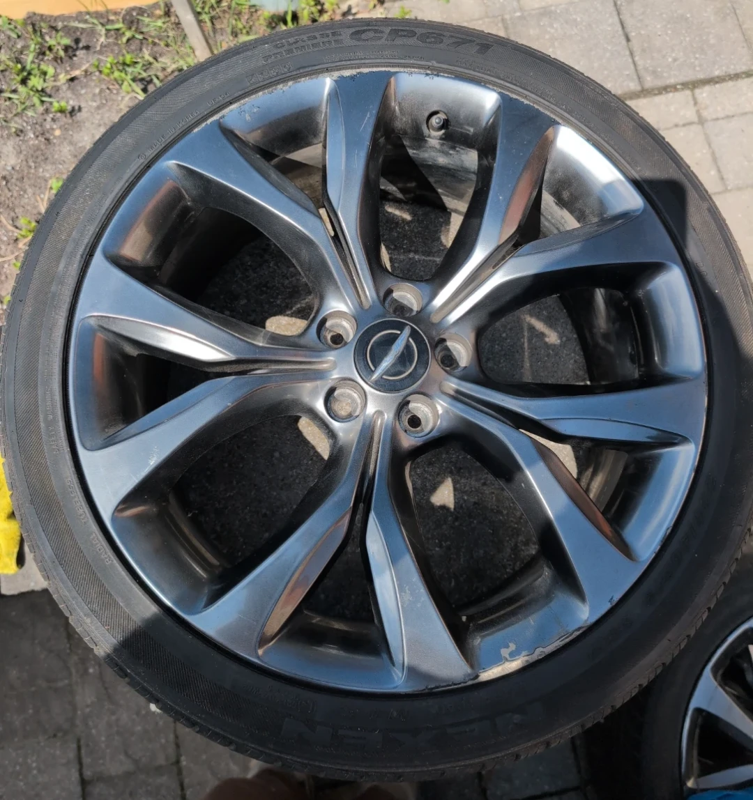 4 Used Nexen Summer Tires with Rims - photo 4