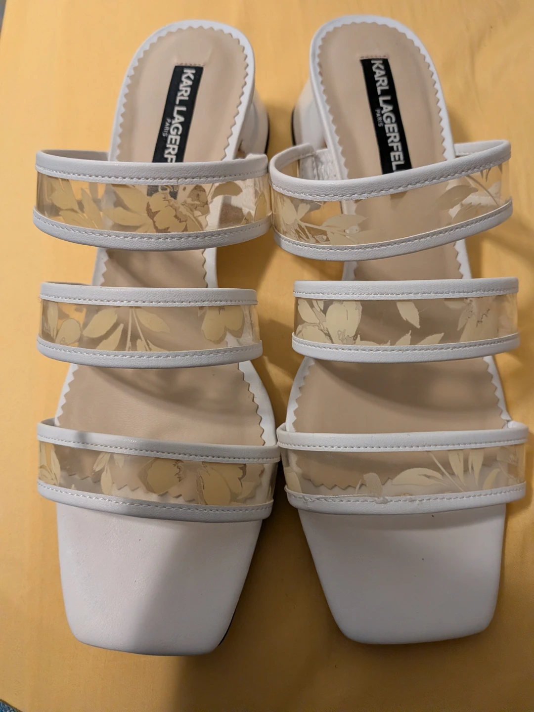 Women's Fashion