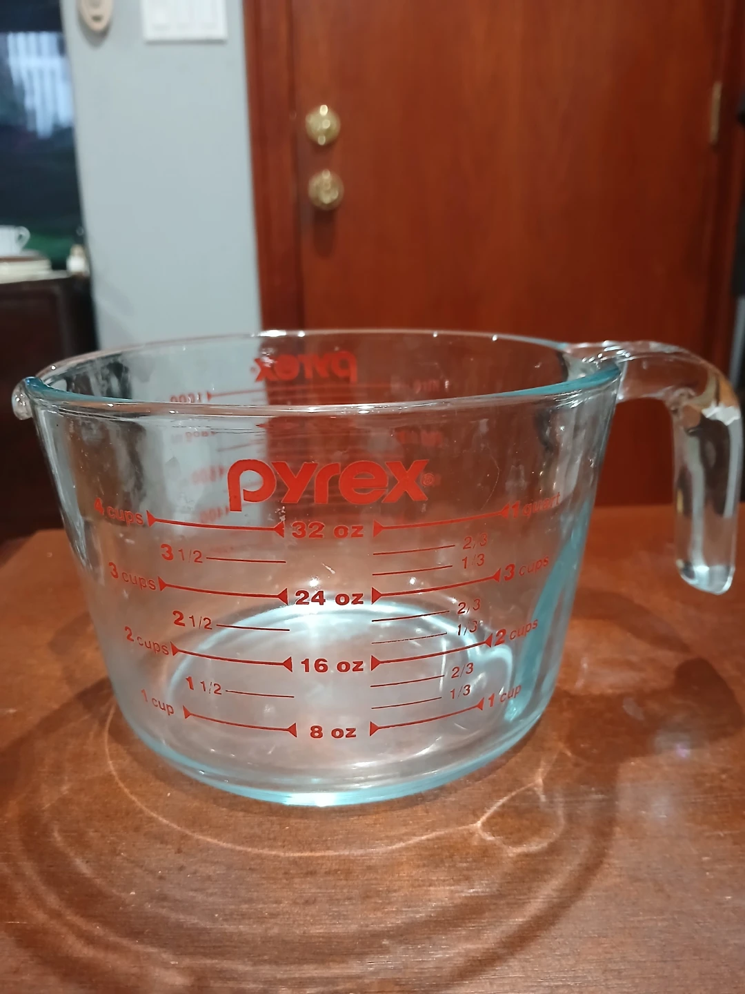 Pyrex Glass Measuring Cup - 4 Cup / 32 oz