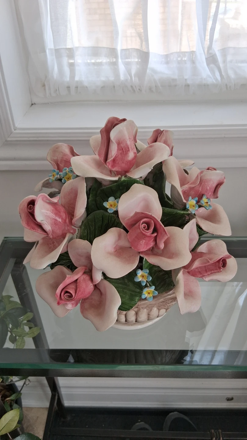 Italian Capodimonte Porcelain Flower Arrangement - photo 3