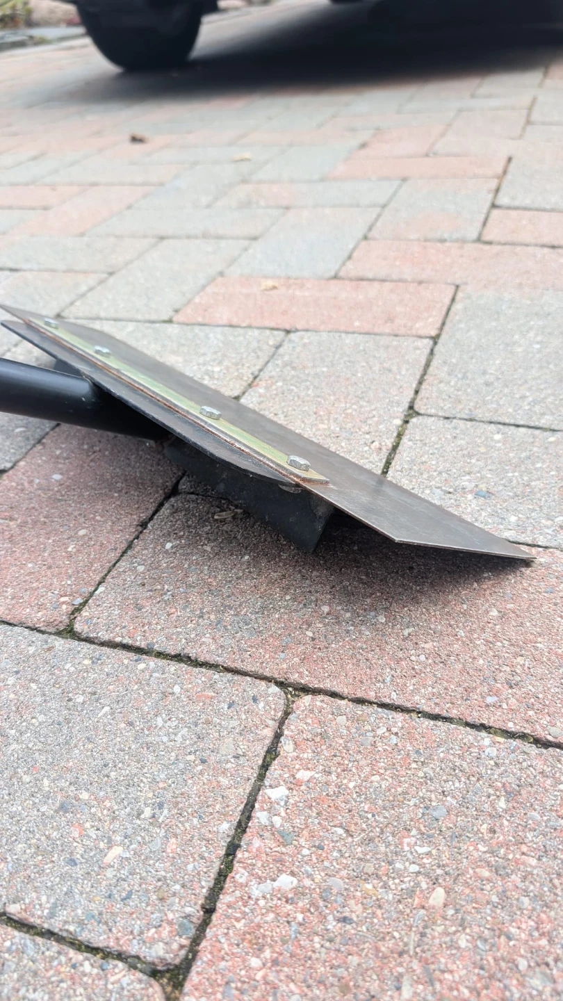Heavy Duty Scraper Tool with Long Handle - photo 5