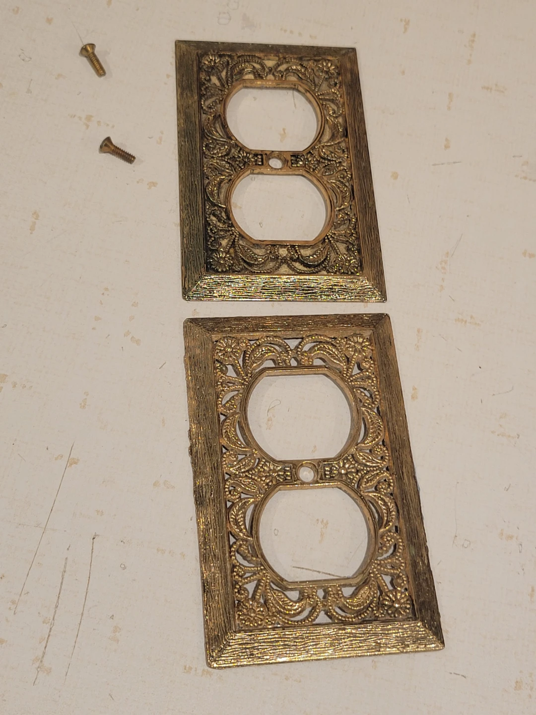 5 Vintage Gold Filigree Electrical Outlet Covers. $25 each - photo 5