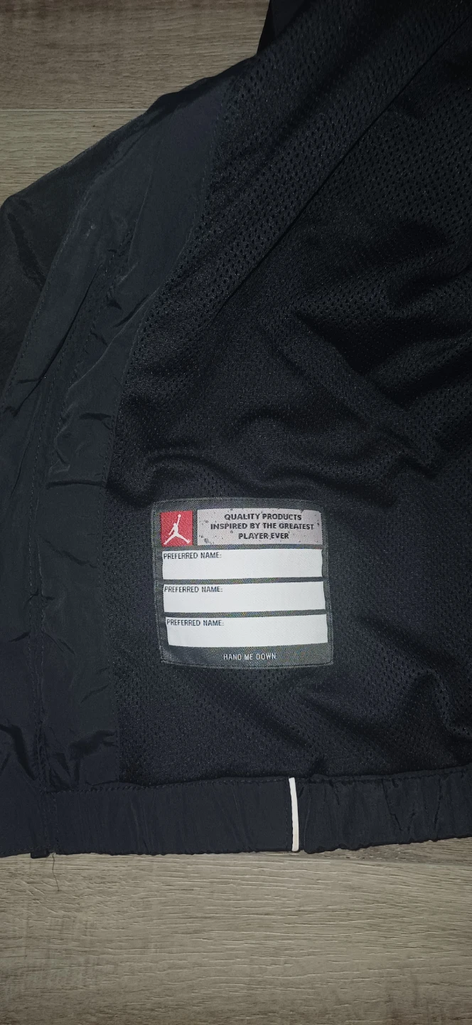 Jordan Black Windbreaker Jacket Size M (137-147cm, 10-12 Yrs) - photo 2