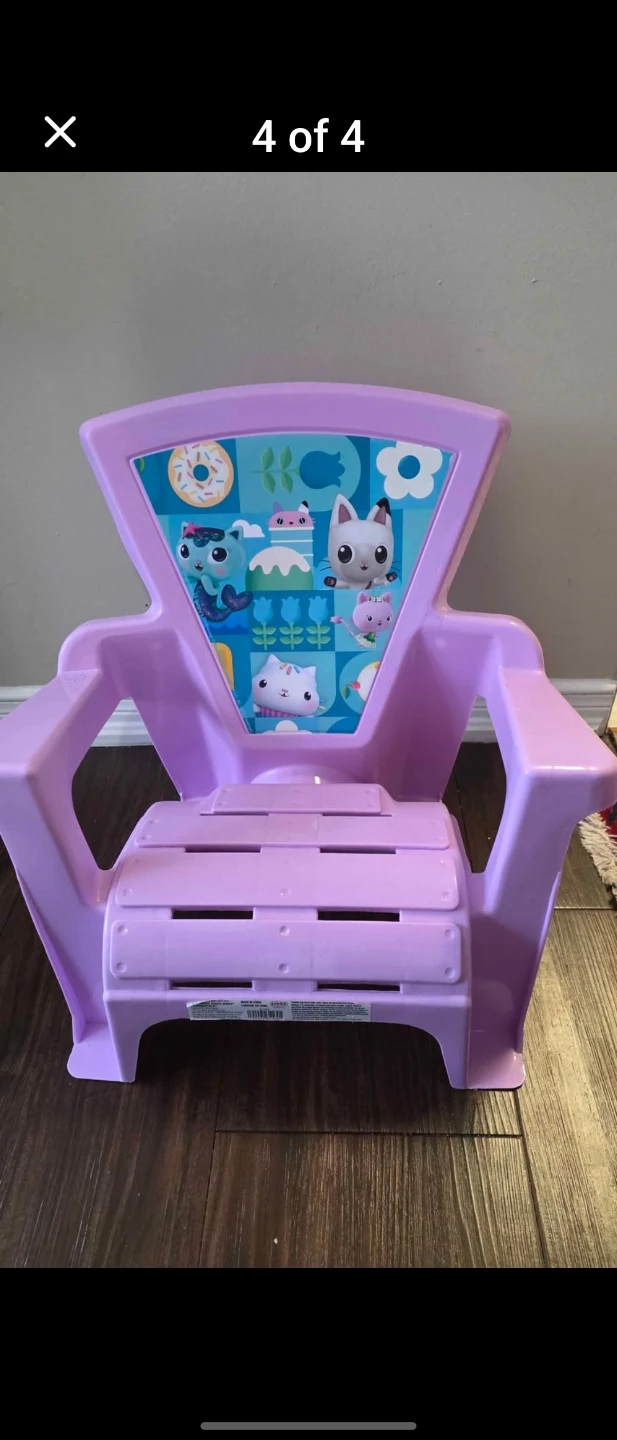 Gabby's Dollhouse Toddler Chair