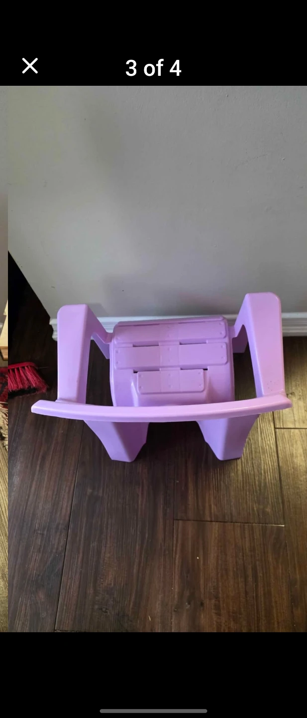 Gabby's Dollhouse Toddler Chair - photo 2