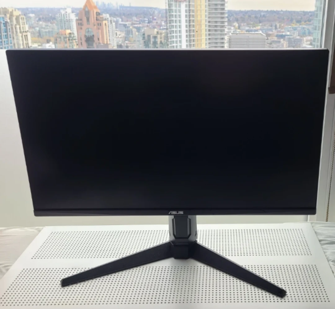 ASUS 28" 4K 144hz Gaming Monitor VG28UQL1A