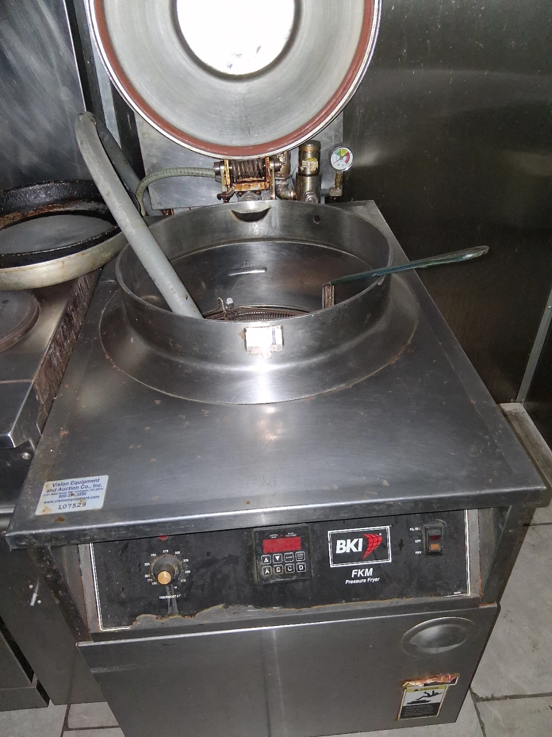 Pressure Fryer Electric - photo 2