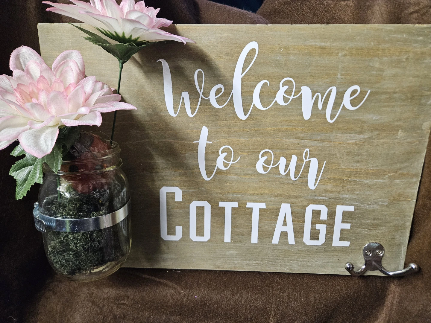 Welcome to our Cottage Sign with Flowers