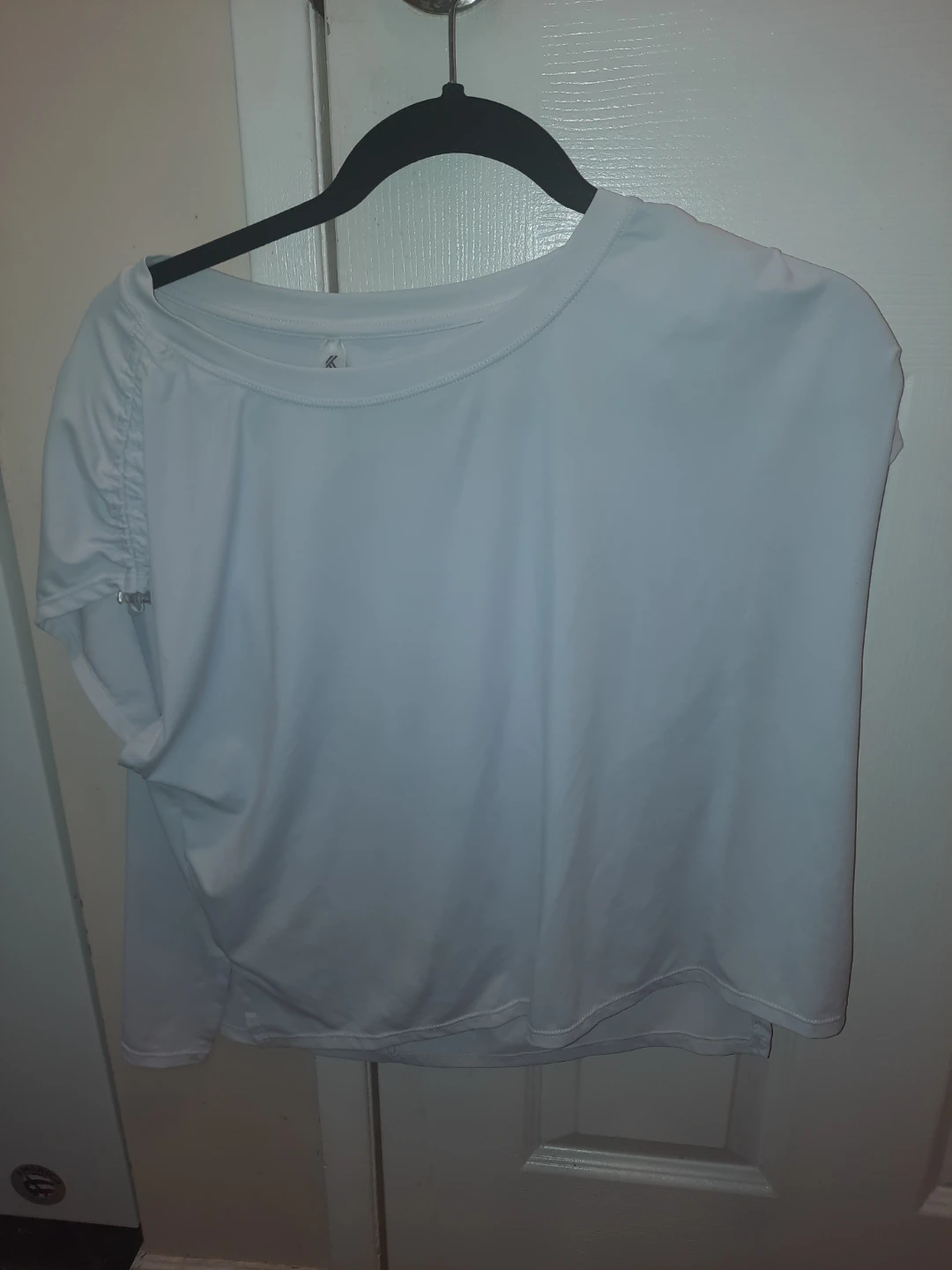 lightweight athletic top  pick up in st.albert