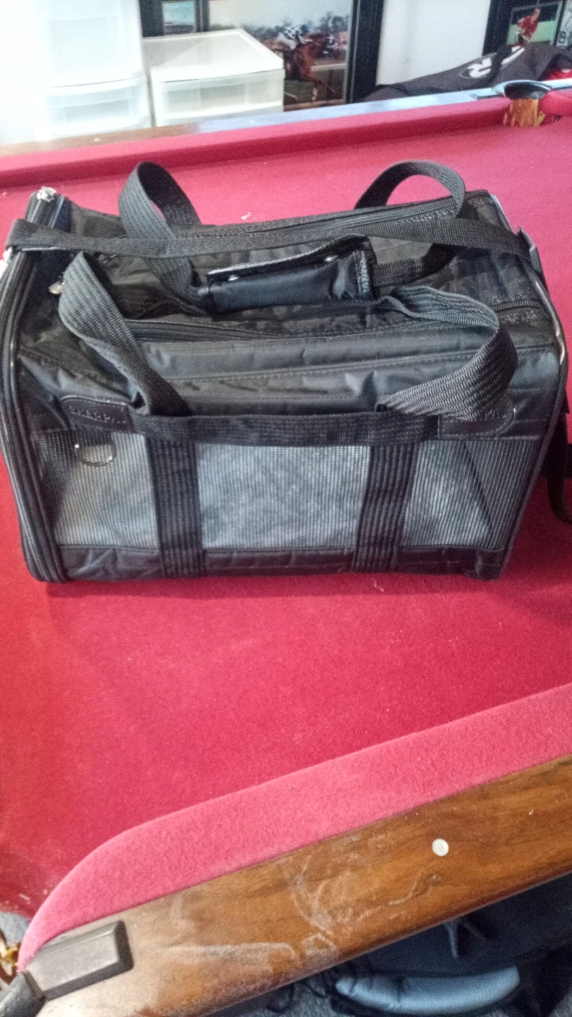 Sherpa Pet Carrier Bag 11.5" x 11.8" x 19" (Airline Rated)