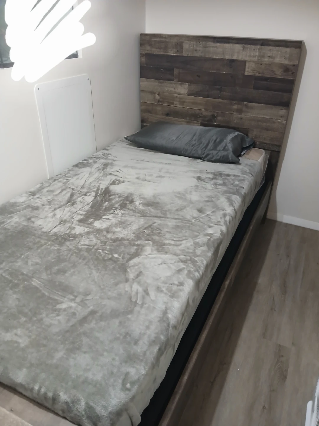 Rustic Wood Twin Bed Frame + Mattress  new - photo 3