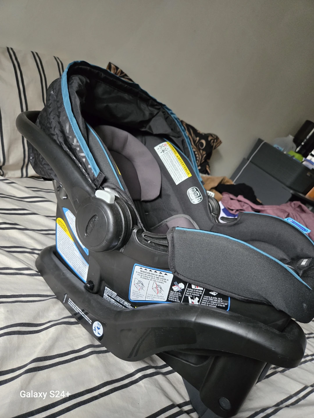 Graco SnugRide Lite Carseat for infants - photo 2