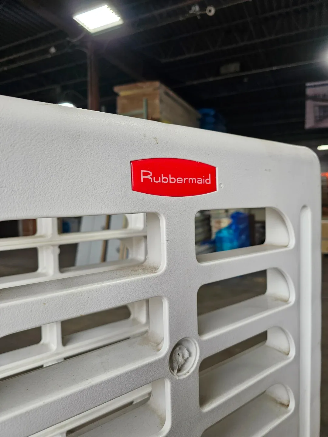 Rubbermaid End Loader Rack - photo 4