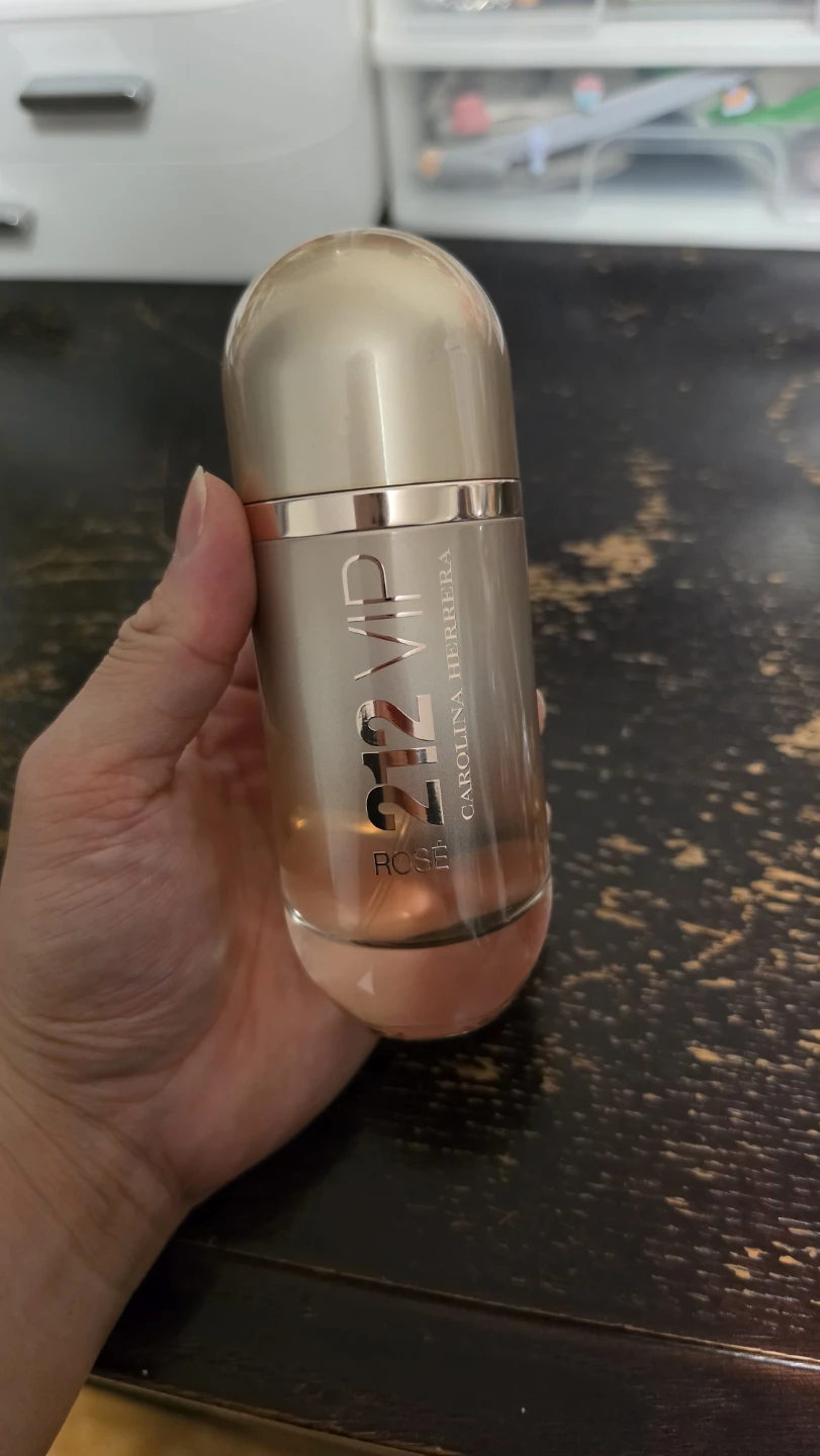 Carolina Herrera 212 VIP Rose Eau de Parfum