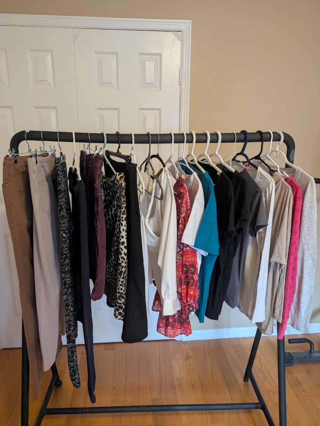 Assorted Women's Clothes Bundle 20 items size M