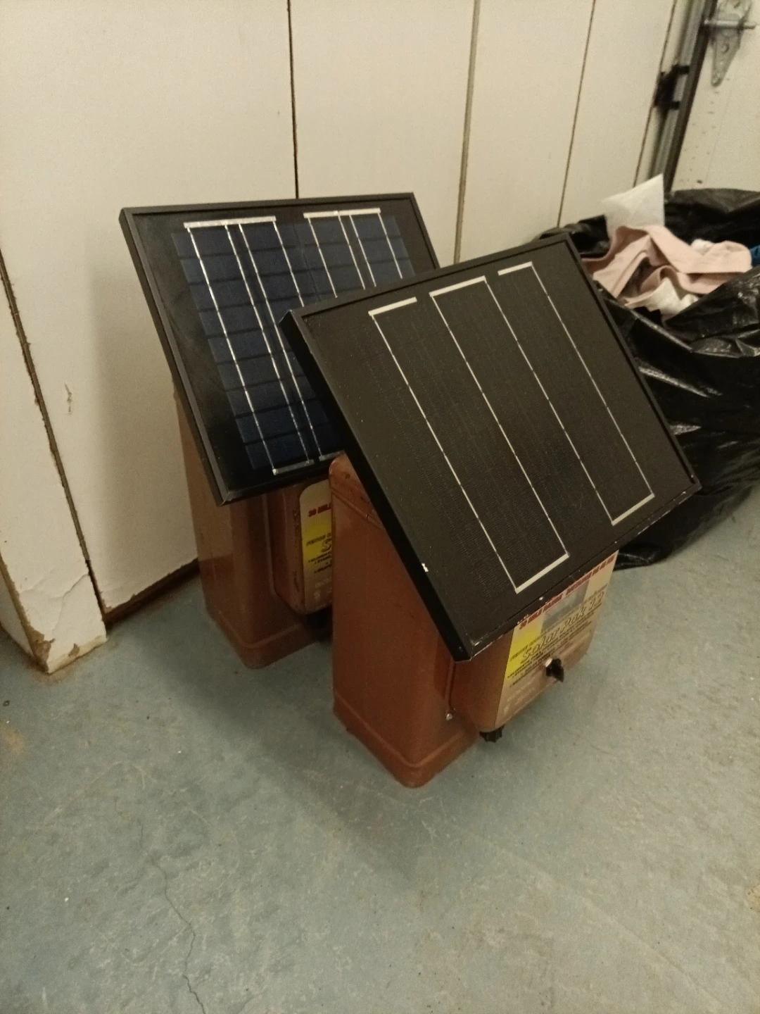Parmak Solar Pak 12 Electric Fence Charger - photo 3
