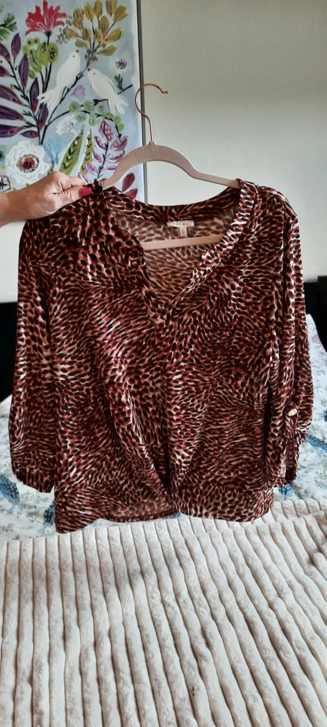 Laura Tops/Blouses - photo 4