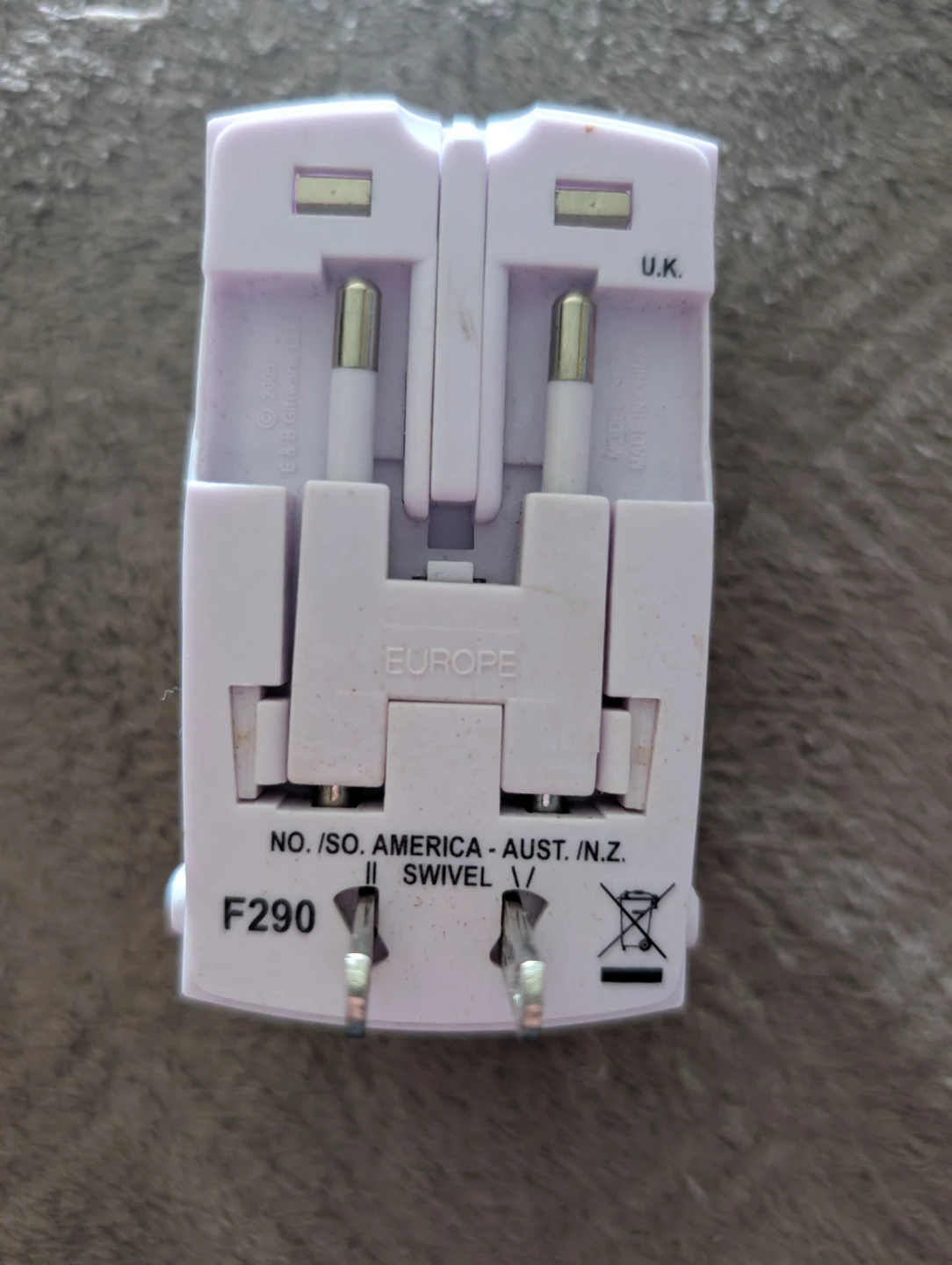 Maple Leaf Worldwide Travel Adapter Plug - photo 4