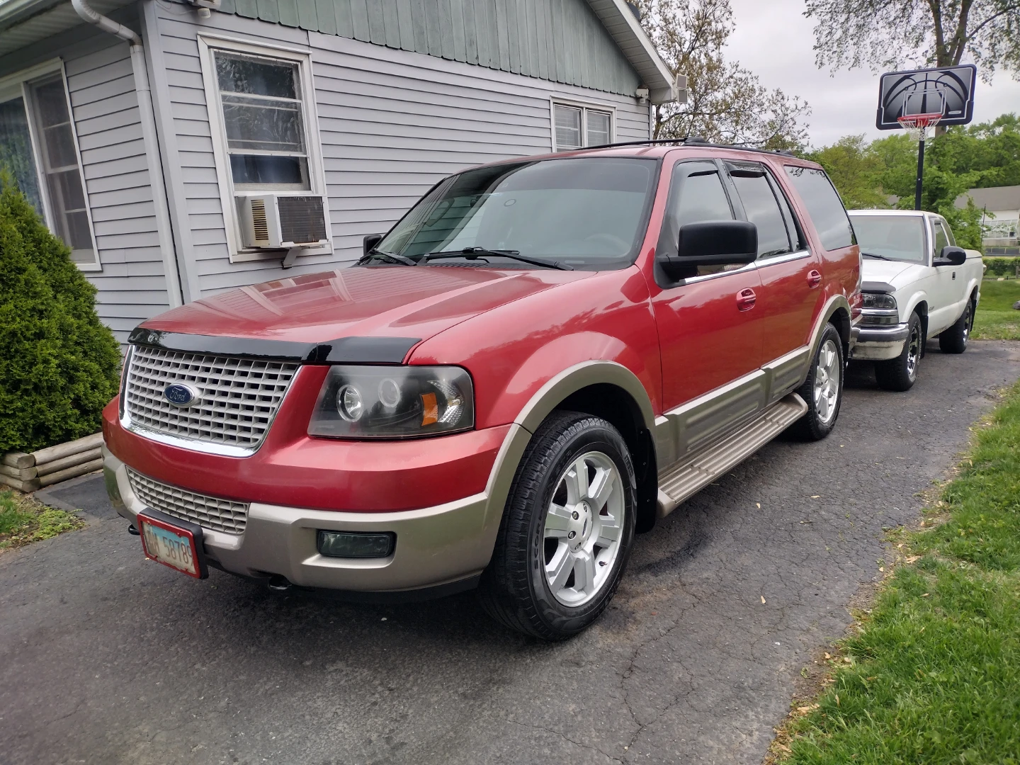 2003 Ford Expedition - photo 2