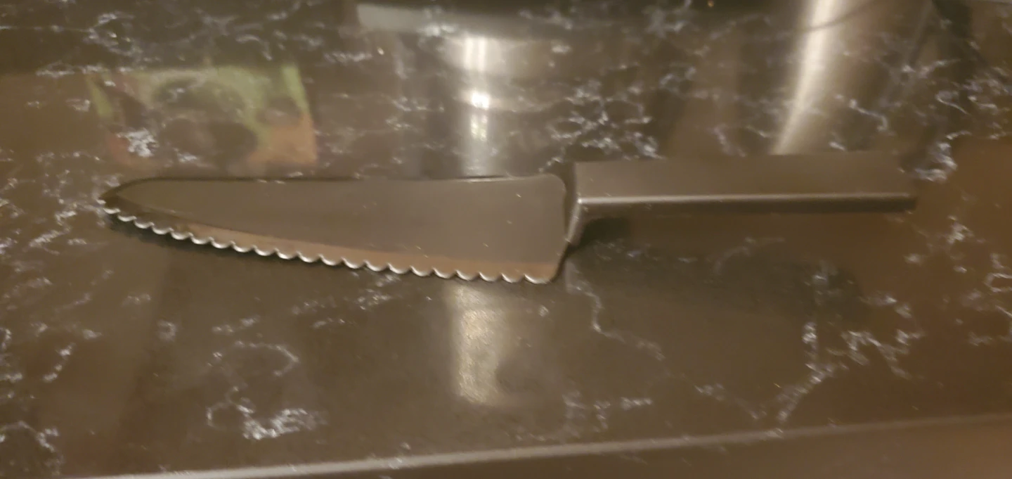 Serrated Cake Knife