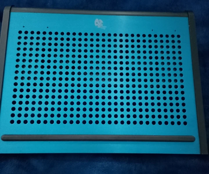 Laptop Cooling Pad with Dual Fans - photo 2